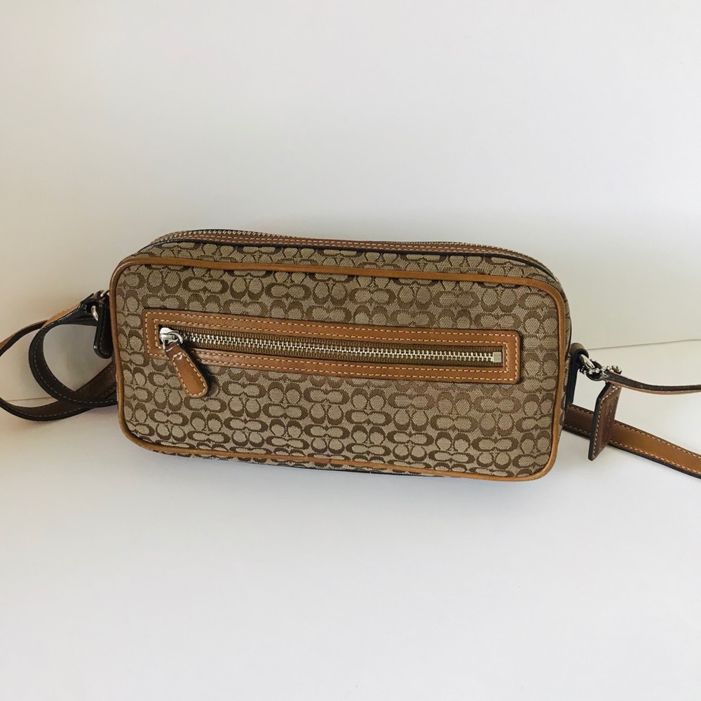 Coach: Authentic Coach Purse **REDUCED**